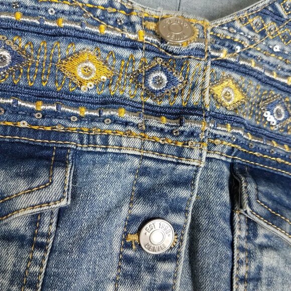 NEW Avenue Jean Jacket Women's 26/ 28 Blue Embroidered Sequin Denim Button Up - Picture 4 of 13